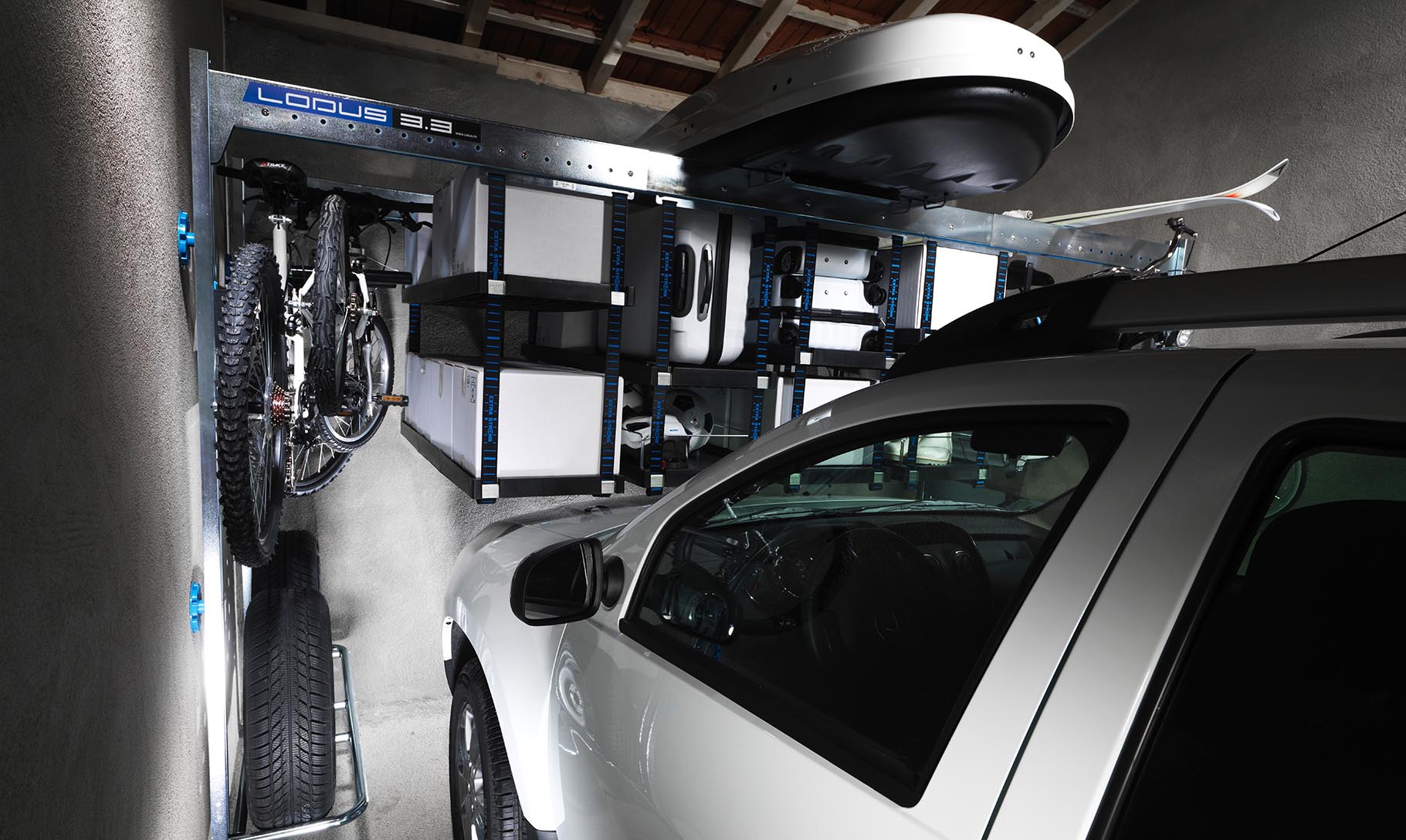 Aménagement de garage avec voiture optimisé grâce à LODUS